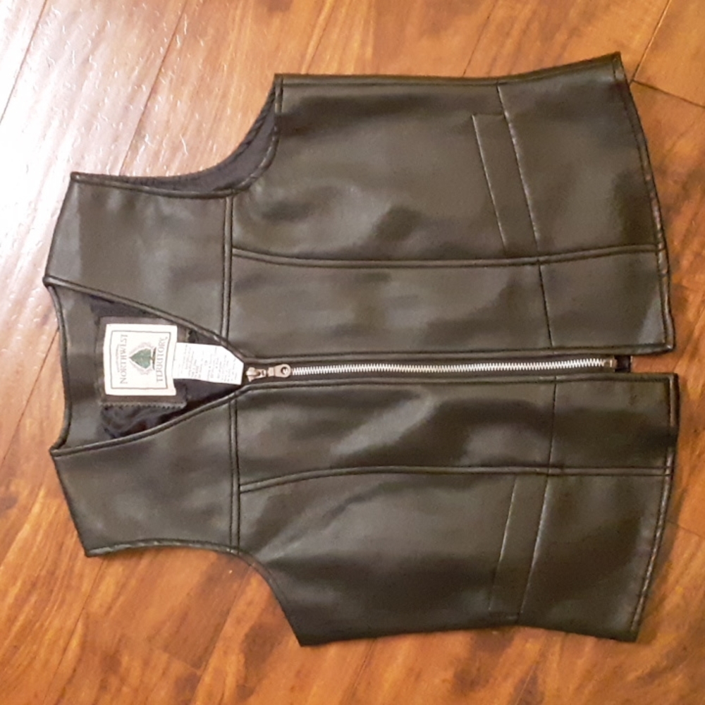Black vest sz small - Picture 1 of 4